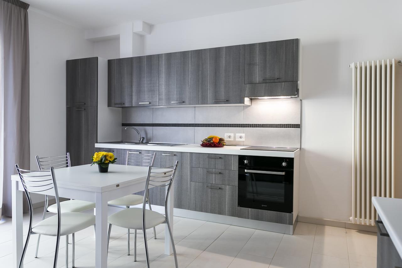 Residenza Riva Azzurra Aparthotel Римини Екстериор снимка